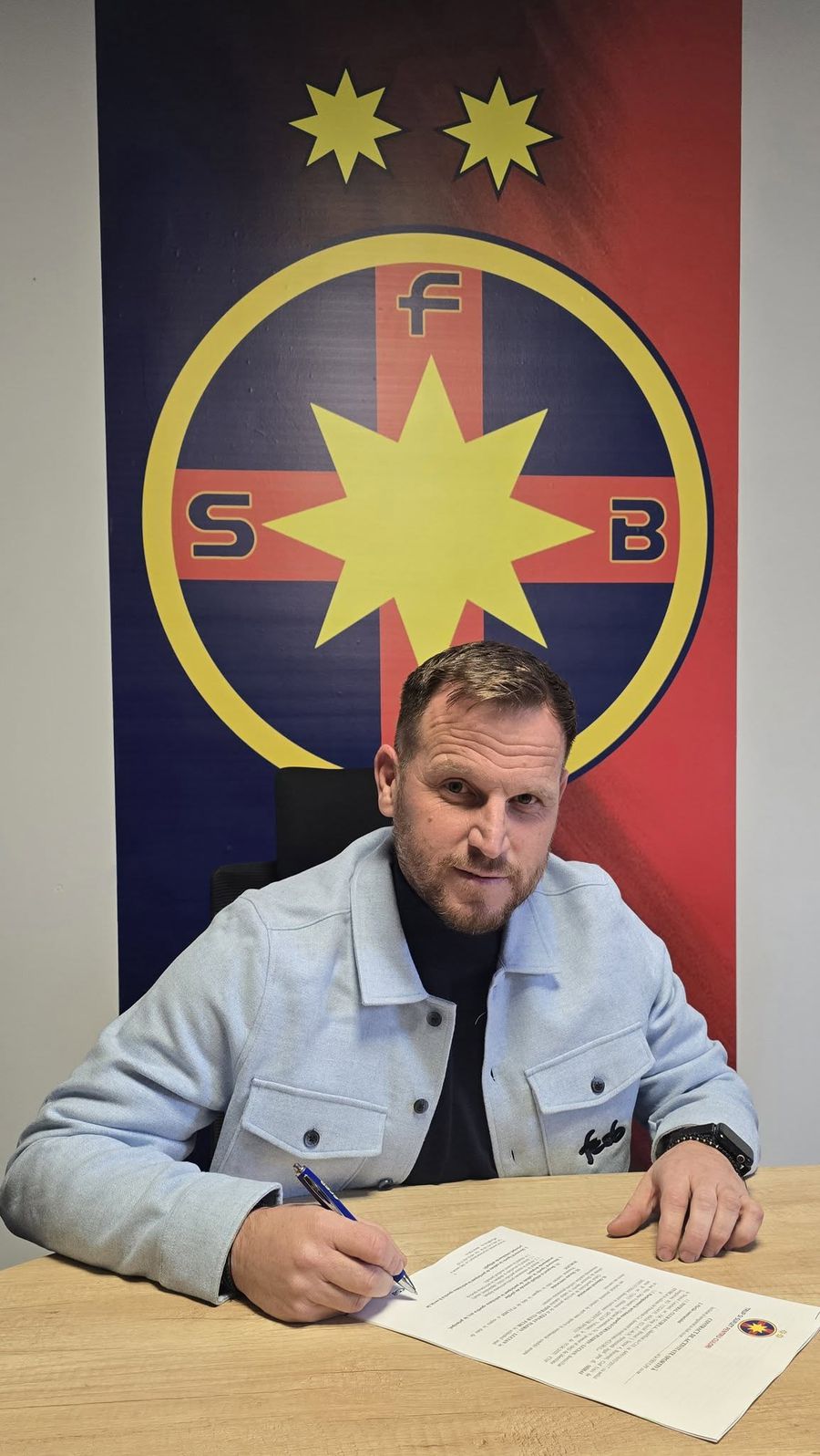 Florin Cernat a fost prezentat oficial la FCSB
