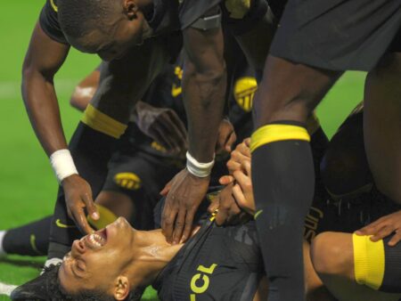 Meci cu desfășurare FANTASTICĂ! Au condus cu 4-0 și au avut un om în plus peste o oră » Uimitor ce s-a întâmplat după!