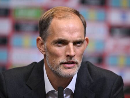 Noua inovație a Angliei! Papucii care îmbunătățesc mintea și concentrarea