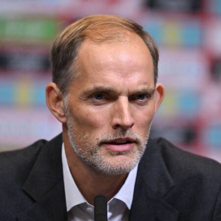 Noua inovație a Angliei! Papucii care îmbunătățesc mintea și concentrarea