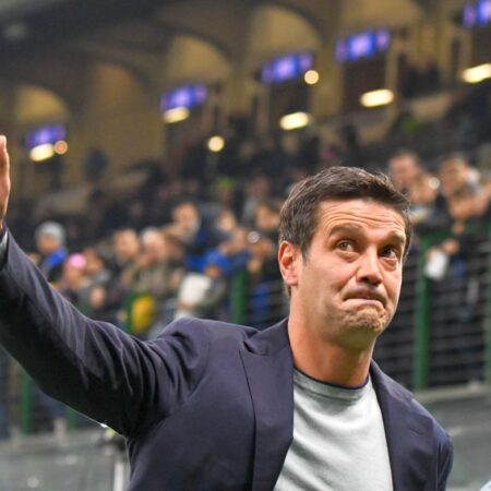 „De la cele 14 principii ale tezei de licență la cipul lui Inter” poate fi reformulat ca:

„De la cele 14 principii ale lucrării de licență la cipul lui Inter”