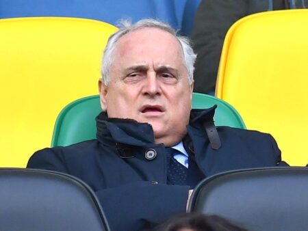 A chemat preotul pentru a alunga ghinionul de la Lazio! » Decizie disperată a patronului clubului din Serie A