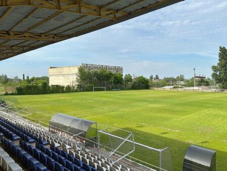 „Prețul este simbolic! Terenul are 1,5 hectare”