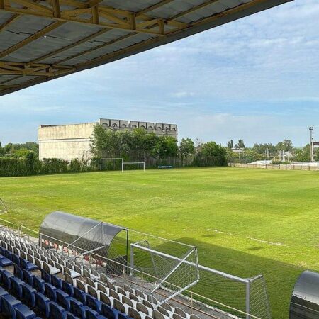 „Prețul este simbolic! Terenul are 1,5 hectare”