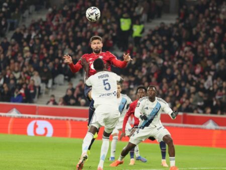 Echipa etapei 13 din Ligue 1! Atacanții centrali au, împreună, 75 de ani