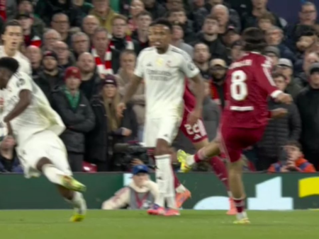 Verdictul expertului după decizia discutabilă a lui Istvan Kovacs în Liverpool – Real Madrid: „Teritoriu ambiguu!”