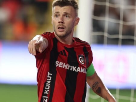 Alex Maxim, omul record! Fotbalistul român, în TOP 3 mondial