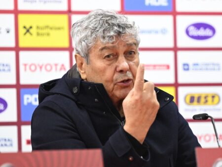 Lucescu nu s-a lăsat. Ce i-a spus selecționerului din Kosovo înaintea posibilei finale de la baraj?