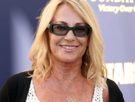 Nadia a interpretat o melodie românească celebră la 64 de ani: imaginile au devenit virale!