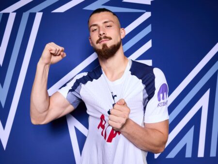 Veste mare pentru Radu Drăgușin! Thomas Frank a făcut anunțul cu puțin înainte de Arsenal – Tottenham
