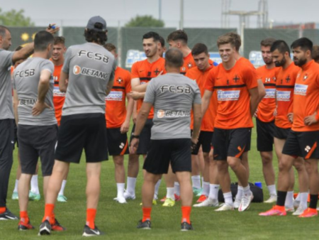 Fostul antrenor de la FCSB a semnat cu o nouă echipă: „Bine ai venit, Mister!”