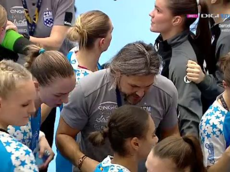 Fanii CSM București, furioși după înfrângerea din Champions League, cer demisia lui Adi Vasile