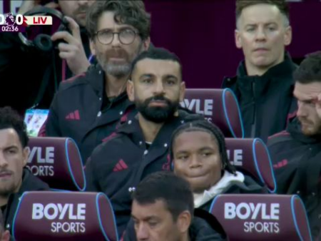 Ruptură la Liverpool?! Arne Slot face o alegere drastică: decizia surprinzătoare privind Mohamed Salah.