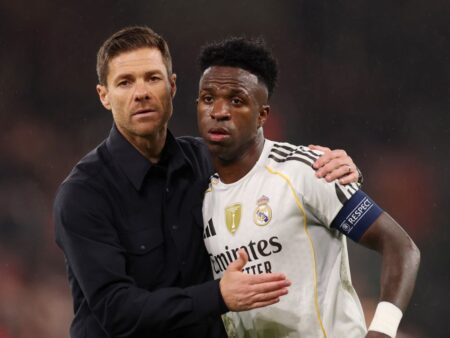 Vestiarul Realului, pe punctul de a exploda: „bisericuțe, grupuri și antipatii“, spaniolii descriu un dezastru.