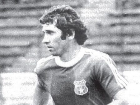 Tristețe în fotbalul românesc: a decedat Constantin Zamfir, legendara atacant al Stelei