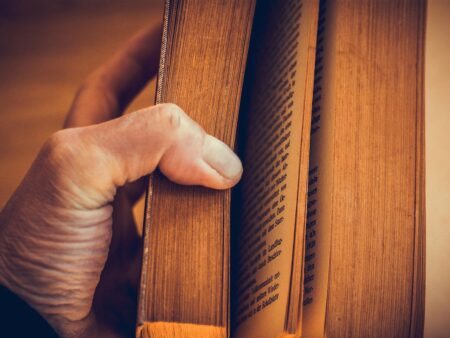 5 cărți recomandate de jurnaliștii GSP pentru Crăciun