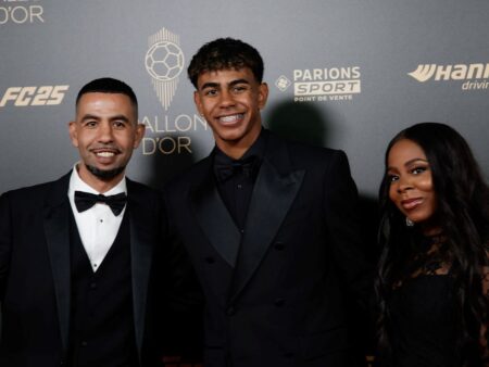 Stewarzii au intervenit în confruntarea dintre tatăl lui Lamine Yamal și suporterii lui Betis!