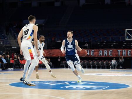 Alb-negrii, fără coș timp de 6 minute!