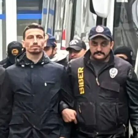 15 bilete, același pariu câștigător » Scandalul pariurilor ia amploare în meciurile europene: metodele fotbalistului reținut