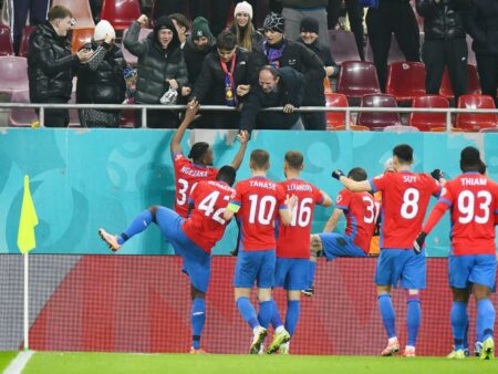 FCSB, revenire spectaculoasă în fața Feyenoord. Craiova înfruntă o înfrângere cu Sparta Praga