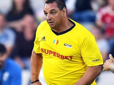 „Criticile lor m-au atins. Le doresc un singur lucru”