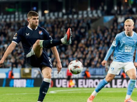 Inter îi oferă lui Chivu un înlocuitor pentru Dumfries, în ianuarie.