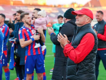 A dus echipa aproape de play-off și a fost recompensat cu prelungirea contractului