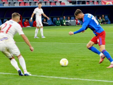 „Nu sunt de părere că echipa de fotbal merită acest premiu”