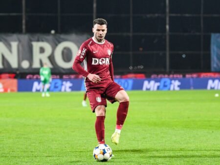 Provocări pentru Daniel Pancu » Cea mai în formă jucător de la CFR Cluj s-a accidentat și a ieșit de pe teren.