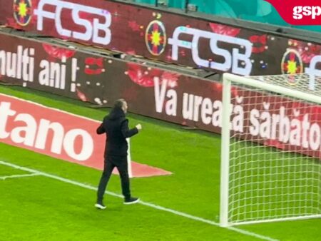 FCSB – Rapid 2-1. MM Stoica a cântat împreună cu fanii după finalul meciului