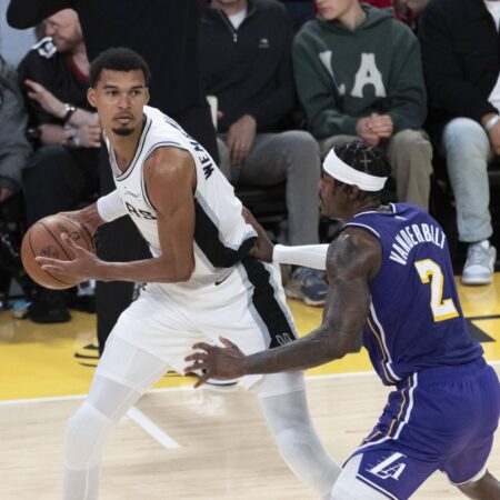 Victor Wembanyama, starul echipei San Antonio Spurs, implicat într-o anchetă în Franța! Investigații asupra transferului său la Metropolitans 92.