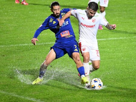 Transfer fulger în Superliga! A reziliat contractul și a semnat cu o altă echipă din România.