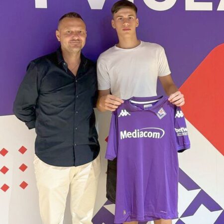 „Superior lui Drăgușin! Fiorentina l-a promovat la prima echipă”