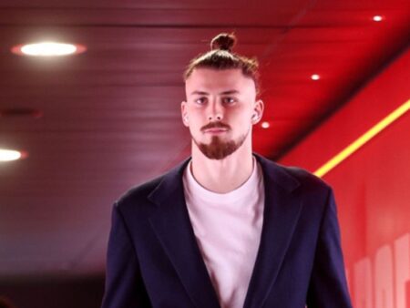 Tottenham a luat o decizie cu privire la Radu Drăgușin