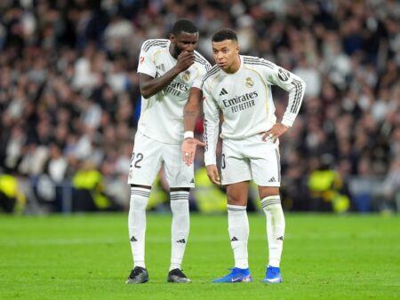 Chelsea și PSG concură pentru transferul jucătorului de la Real Madrid