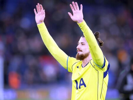 „Să descoperim viziunea lor” » Impresarul lui Radu Drăgușin a discutat despre viitorul său la Tottenham: „Este în interesul lor”