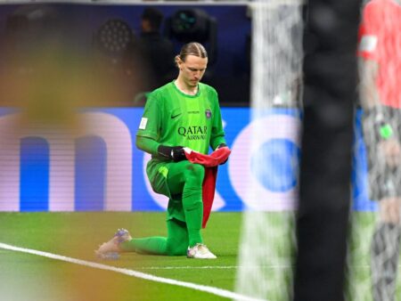 Imagini extraordinare! Unde a ascuns eroul lui PSG „fițuica” pentru a „citi” adversarii la loviturile de departajare