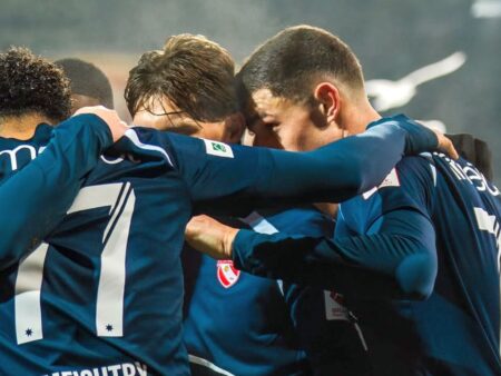 Minunea din Europa! Nou-promovata devine campioană de iarnă, având în lot doi foști rapidiști.