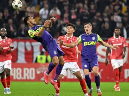 Transfer oficializat de Crăciun » Jucătorul țintă al FCSB părăsește Superliga