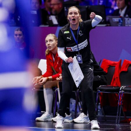 „În loc să le facem reproșuri, ar trebui să le oferim laude”