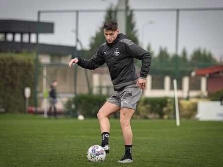 „Pentru că este român”