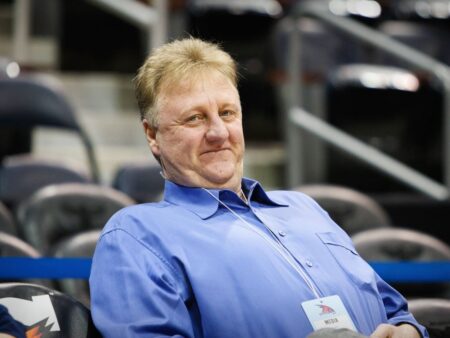 Tatăl său s-a sinucis, mama a crescut singură 6 copii » A depășit sărăcia pentru a deveni unul dintre cei mai mari jucători din istoria NBA