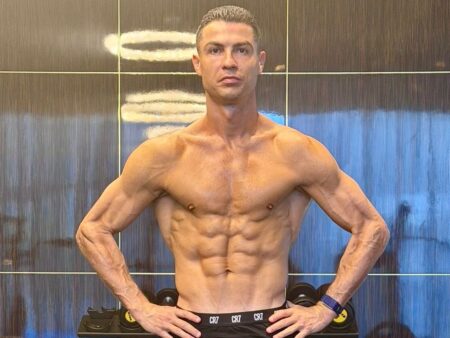 La aproape 41 de ani, Cristiano Ronaldo impresionează cu o formă fizică deosebită.