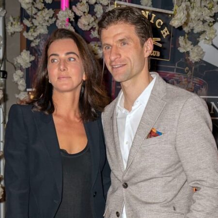 „Nevasta nu-l însoțește pe Thomas Müller în America: Lisa a intrat în politică”