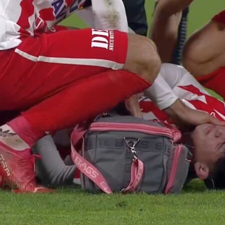 Accidentare ÎNGROZITOARE în UTA – FCSB! A părăsit terenul plângând