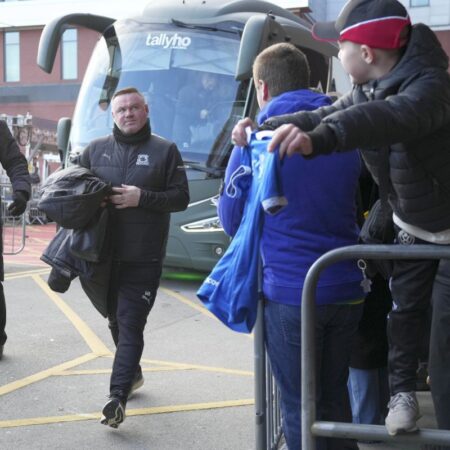 „Vandalizarea casei părinților”