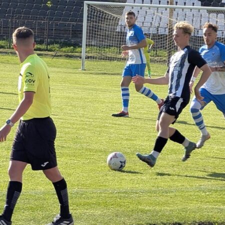 După 7 luni, meciul suspectat de blat pentru pariuri ajunge în sfârșit la Comisia de Disciplină » „Când președintele își dă sacoul jos, e semn că vom încasă gol!”. Rezumatul este uluitor: „Impresionant, ce greșeli!”