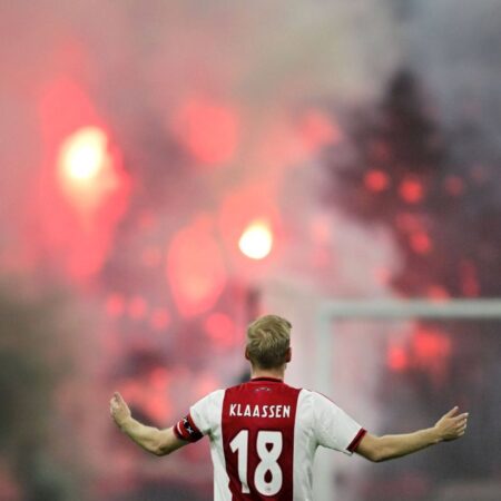 Haos la Amsterdam! Meci suspendat și anulat din cauza focurilor de artificii.