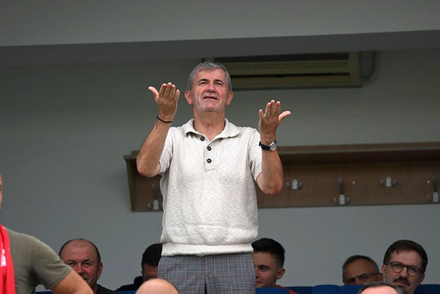 FCSB în play-off îi provoacă frisoane: „Vine ca un tăvălug peste noi, ne mănâncă pe toți crocodilul!” FCSB în play-off îi provoacă frisoane: „Vine ca un tăvălug peste noi, ne mănâncă pe toți crocodilul!”