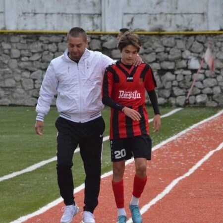 „Ne provoca cu pregătirea și disciplina, dar ne-a transformat în fotbaliști”